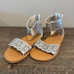 Toddler girls size 9, gladiator type sandal, like new